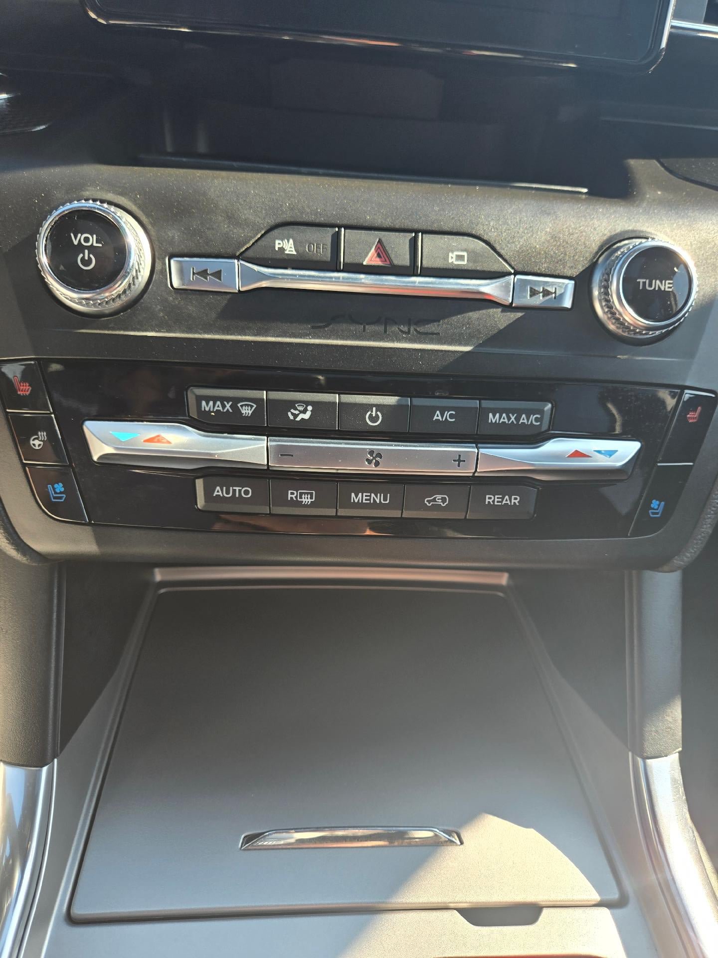 Used 2020 Ford Explorer ST AWD/4WD image 21