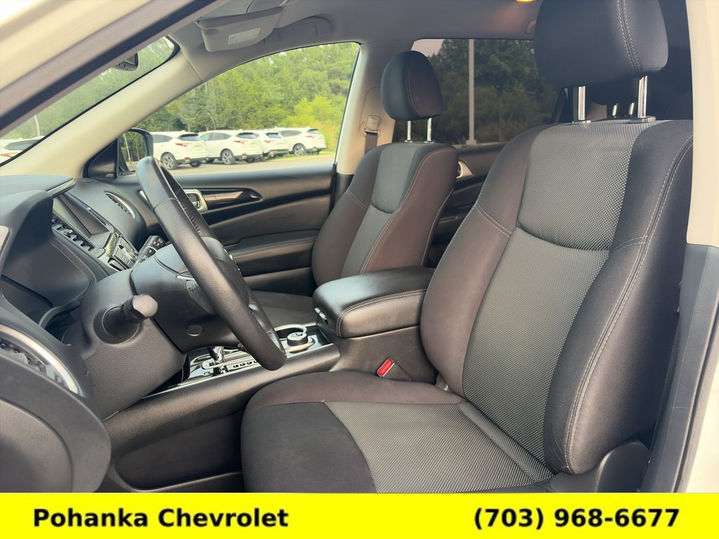 Used 2020 Nissan Pathfinder SV w/ Cargo Package AWD/4WD image 18