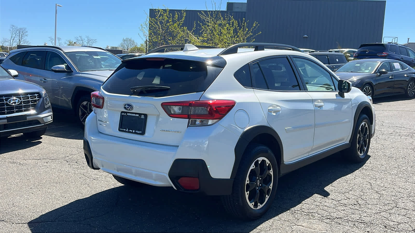 Used 2021 Subaru Crosstrek 2.0i Premium w/ Moonroof Package AWD/4WD image 4
