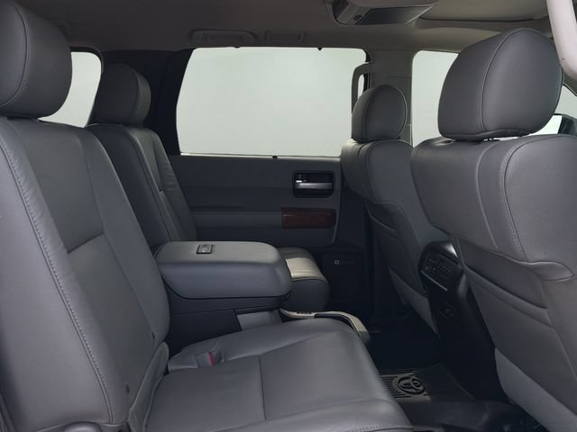 Used 2020 Toyota Sequoia Platinum AWD/4WD image 12