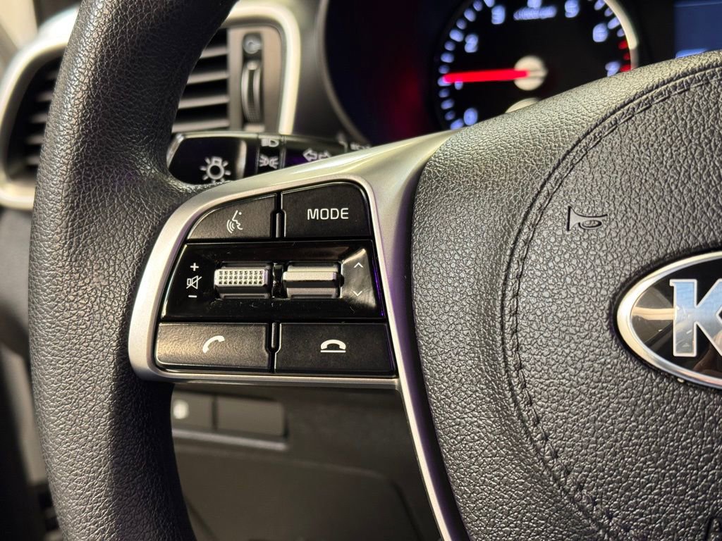 Used 2020 Kia Sorento LX image 31