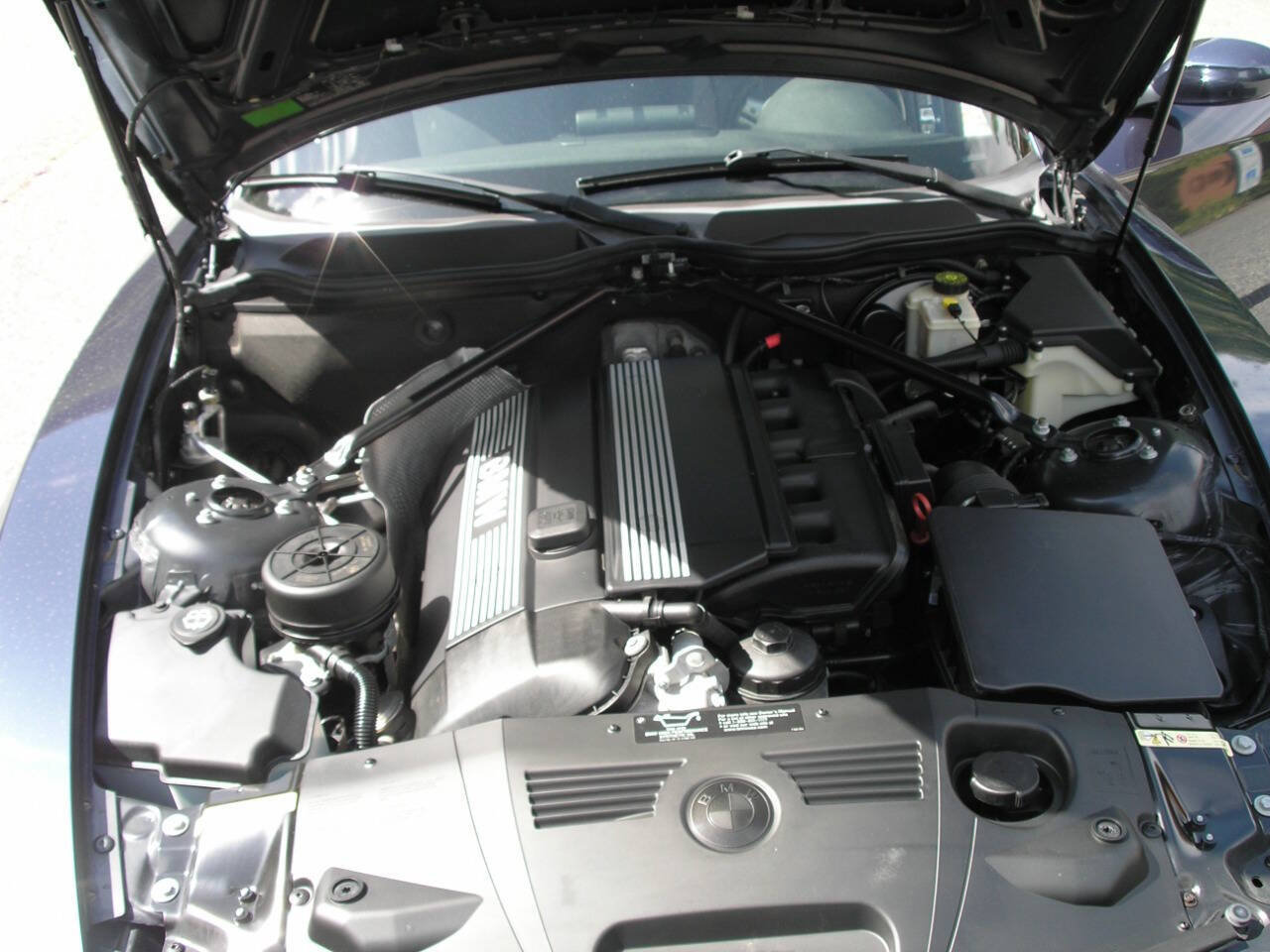 Used 2004 BMW Z4 3.0i RWD image 9