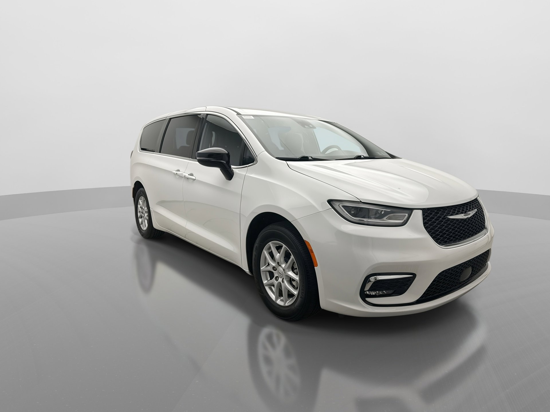 Used 2025 Chrysler Pacifica Select FWD image 7