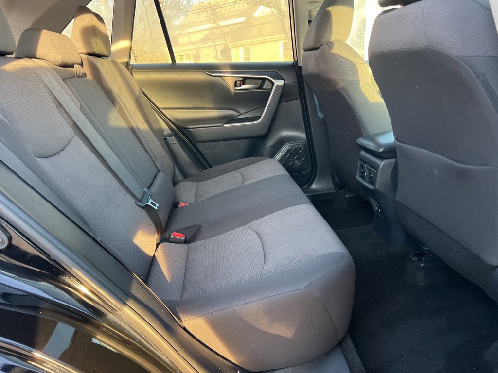 Used 2019 Toyota RAV4 XLE image 26