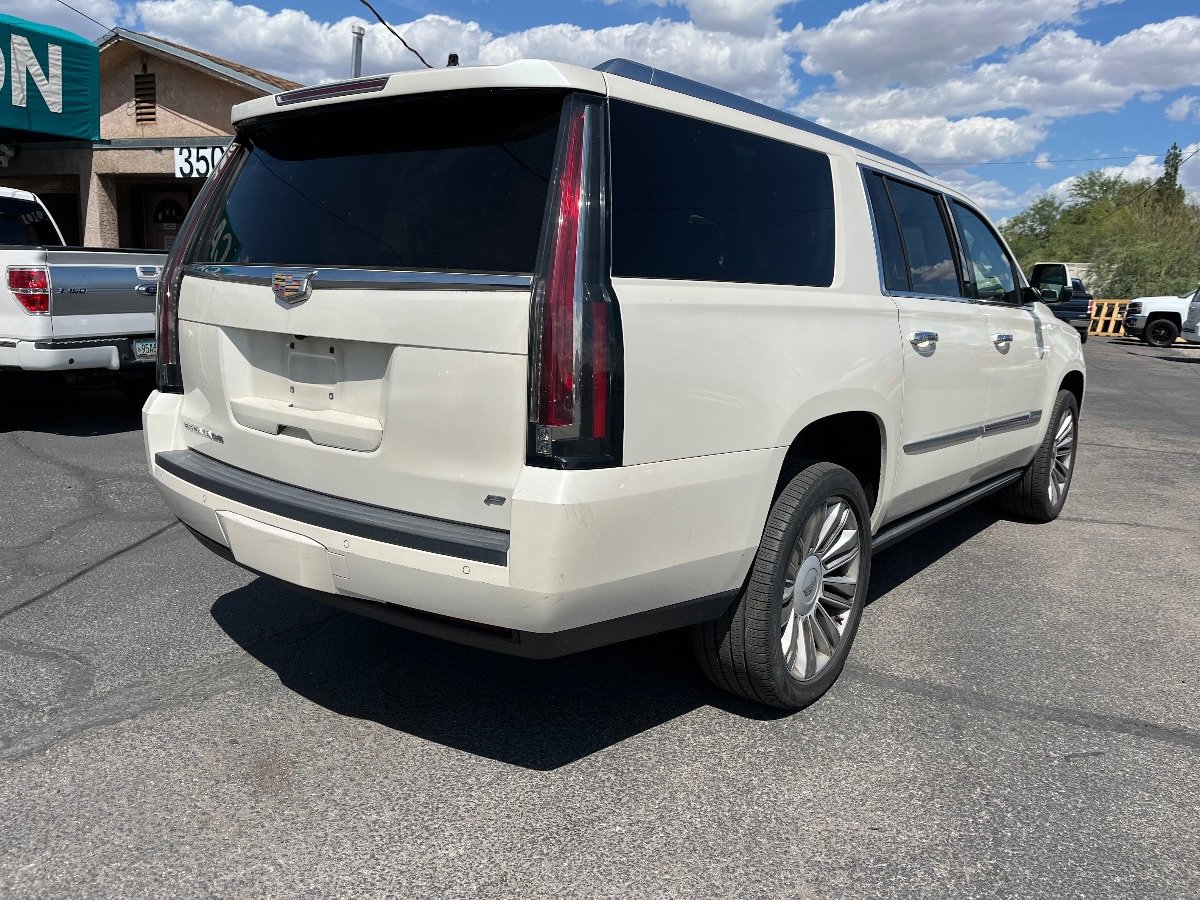 Used 2015 Cadillac Escalade ESV Platinum AWD/4WD image 3