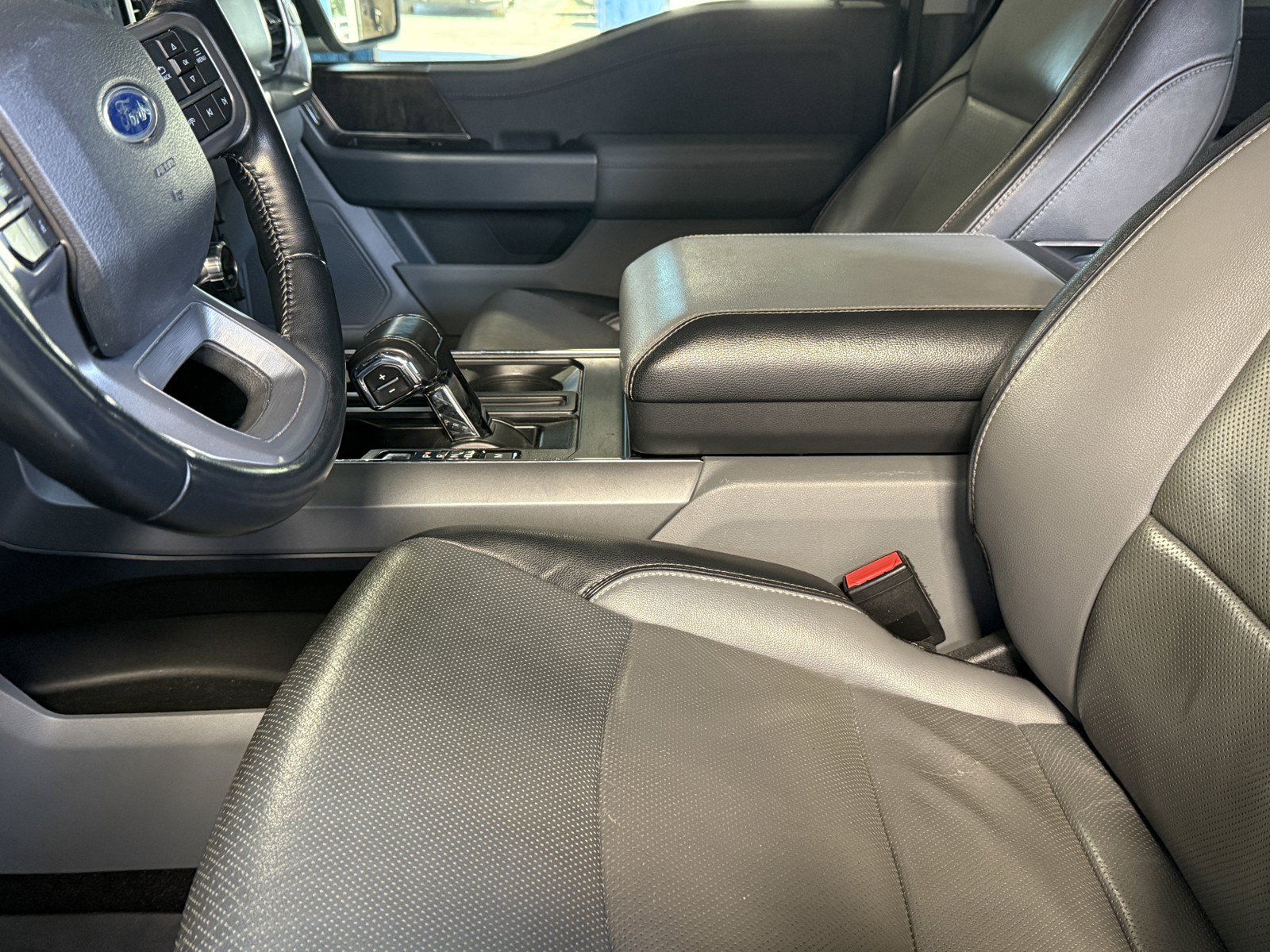 Used 2021 Ford F150 Lariat AWD/4WD image 28