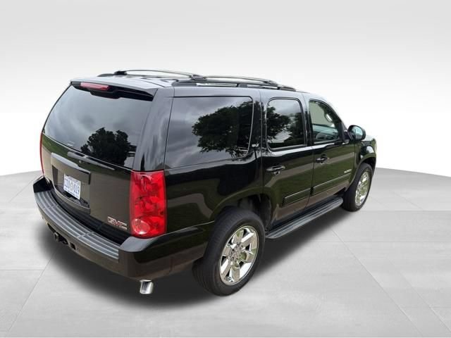 Used 2013 GMC Yukon SLT w/ SLT-2 Equipment Package RWD image 3