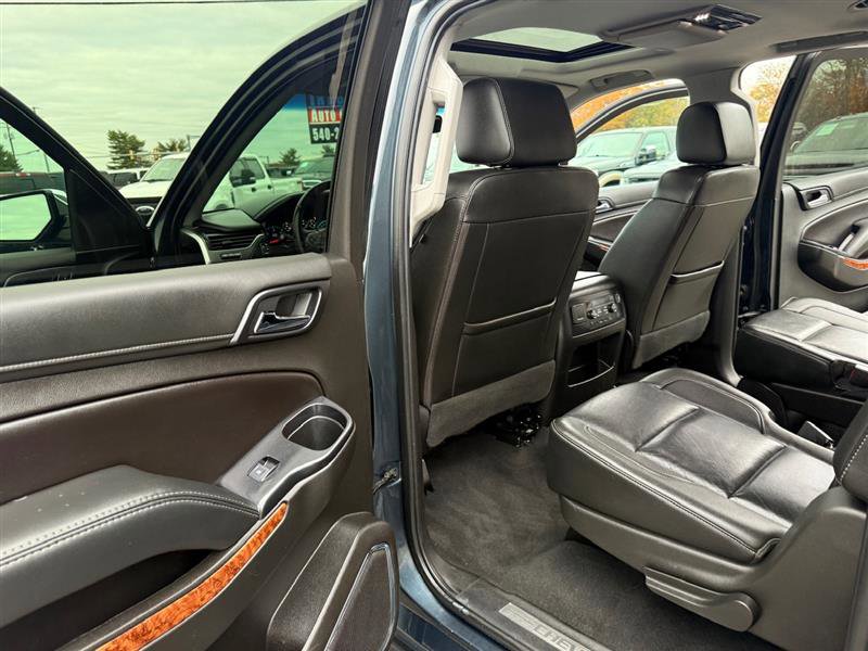Used 2019 Chevrolet Suburban Premier image 27