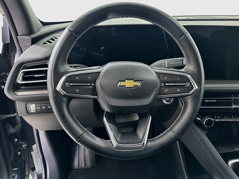 Used 2025 Chevrolet Traverse LT AWD/4WD image 12