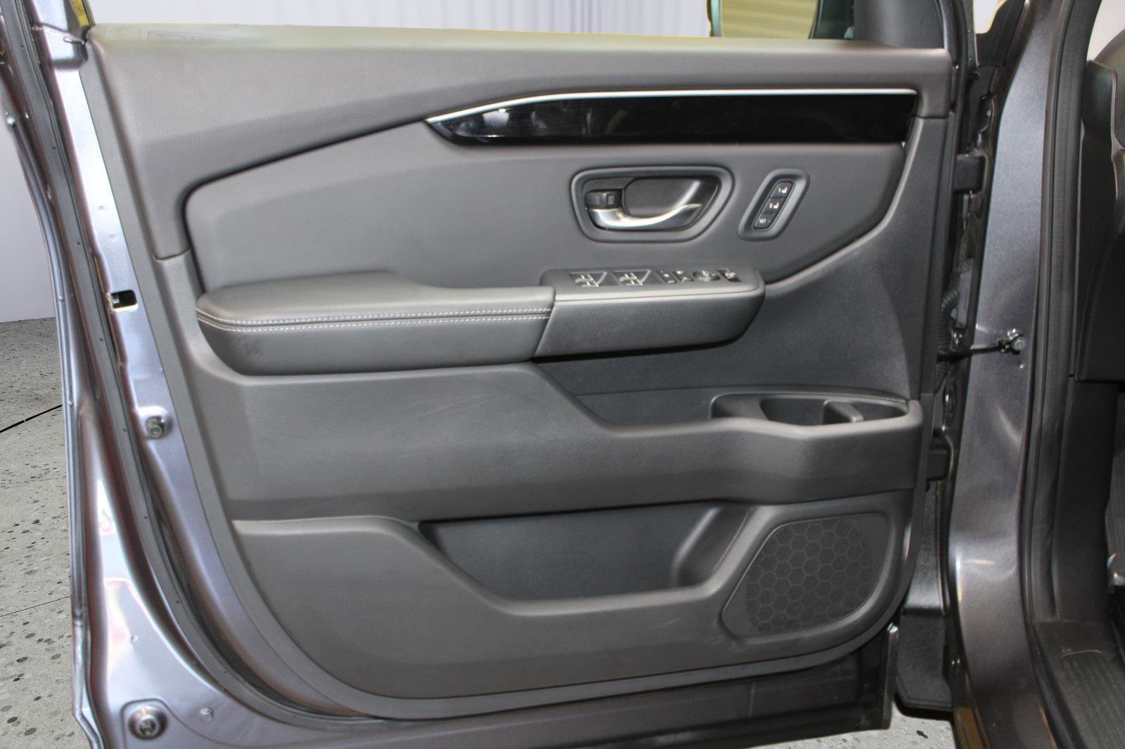 Used 2023 Honda Pilot EX-L image 42