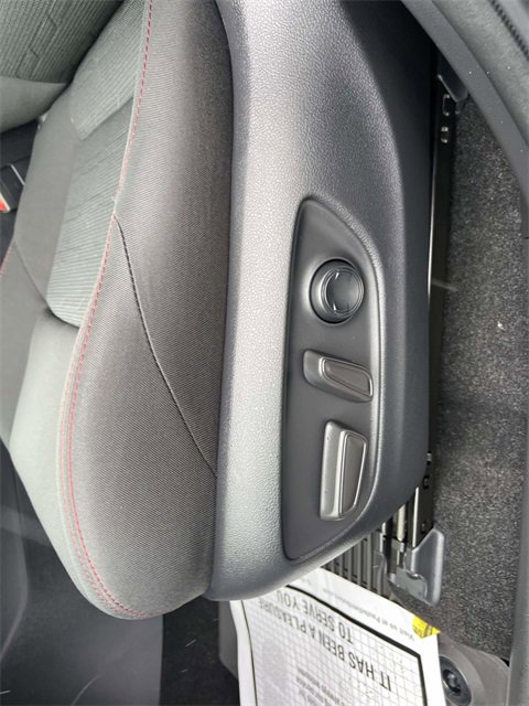 Used 2023 Toyota RAV4 SE image 14