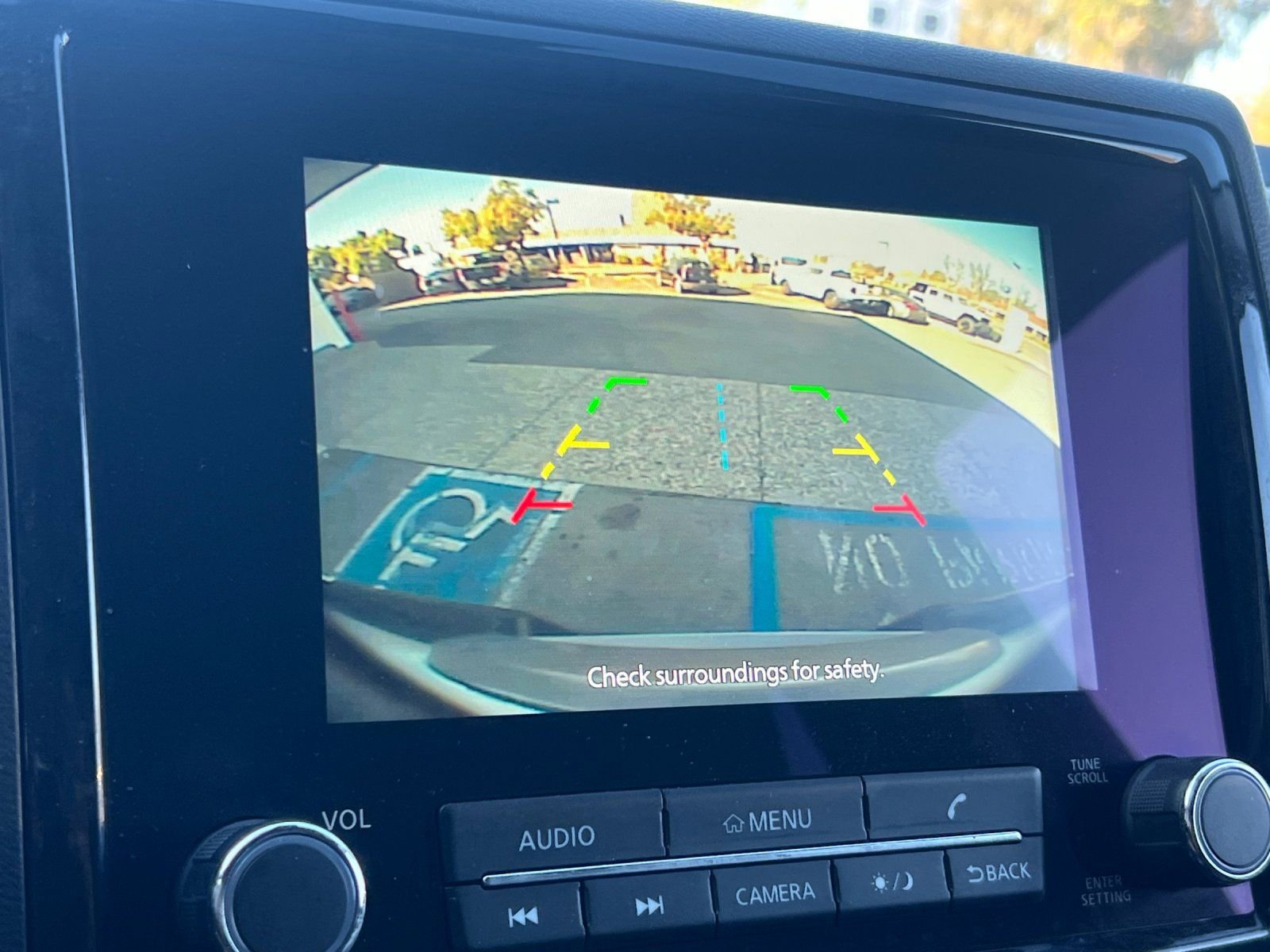 Used 2024 Nissan Frontier SV w/ SV Convenience Package image 18