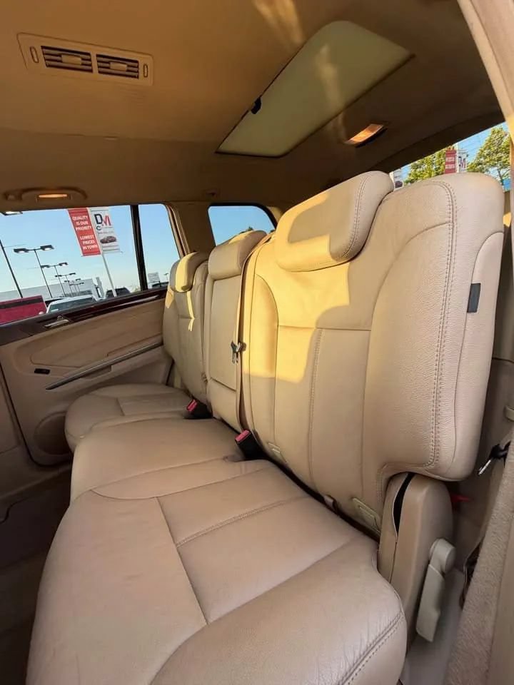 Used 2008 Mercedes-Benz GL 550 4MATIC image 4