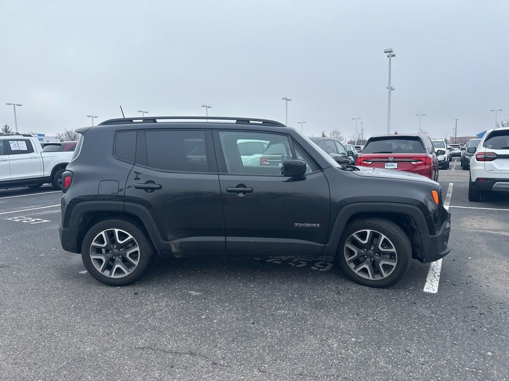 Used 2018 Jeep Renegade Latitude image 11