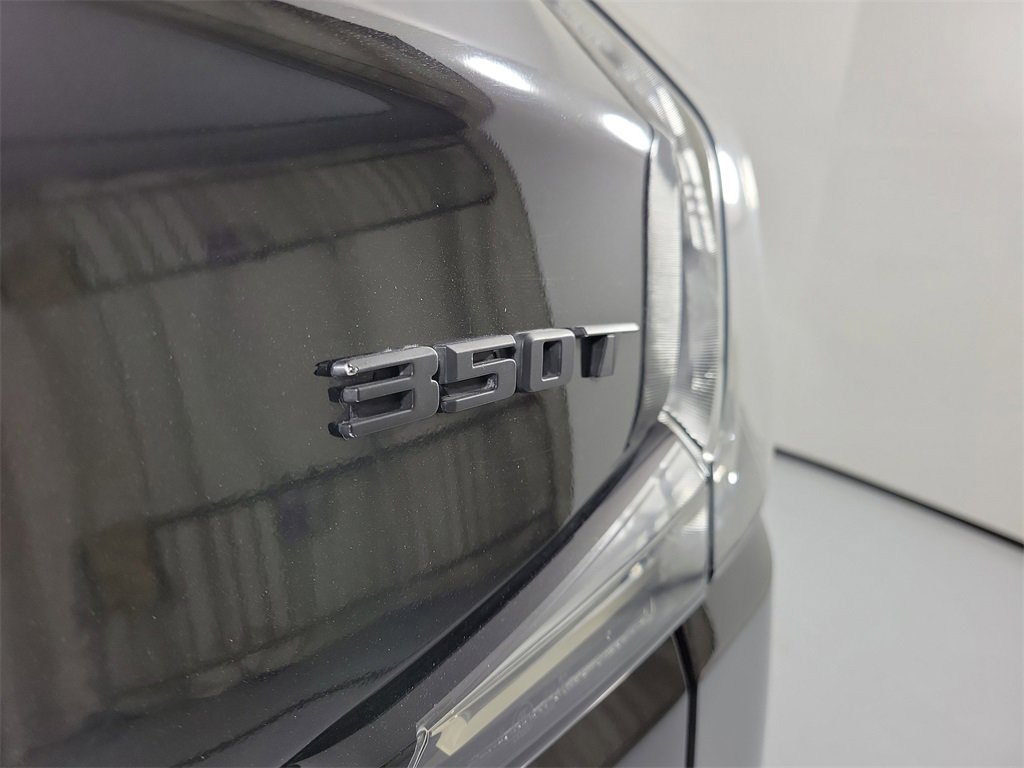 Used 2023 Cadillac XT4 Sport image 5