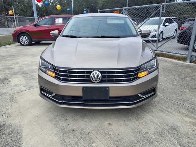 Used 2017 Volkswagen Passat 1.8T S FWD image 2