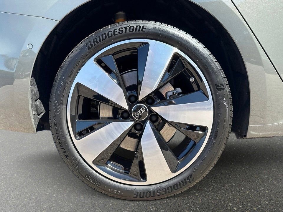 Used 2025 Audi A5 2.0T Premium Plus w/ Premium Plus image 8