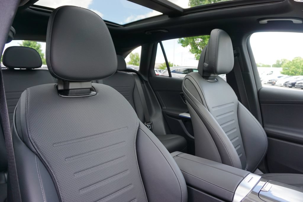 Certified 2025 Mercedes-Benz GLC 300 4MATIC image 68