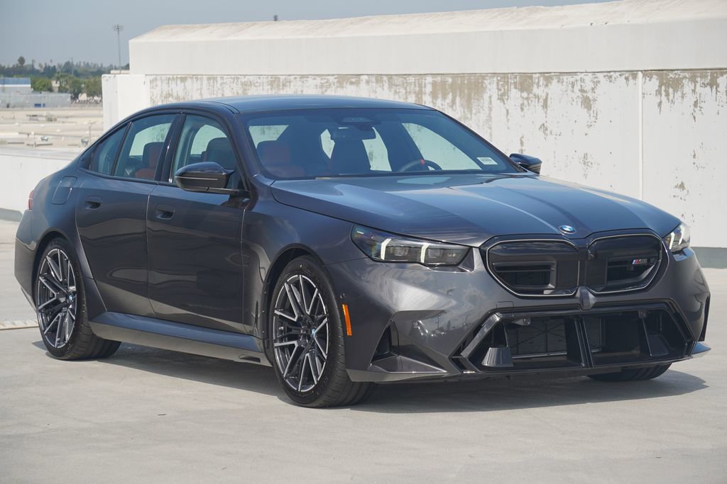 New 2026 BMW M5 w/ Executive Package image 3