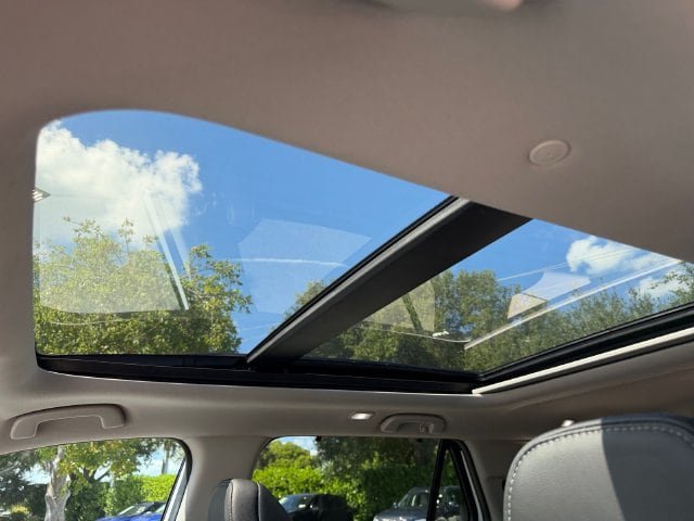 Used 2024 Honda Pilot Touring image 19