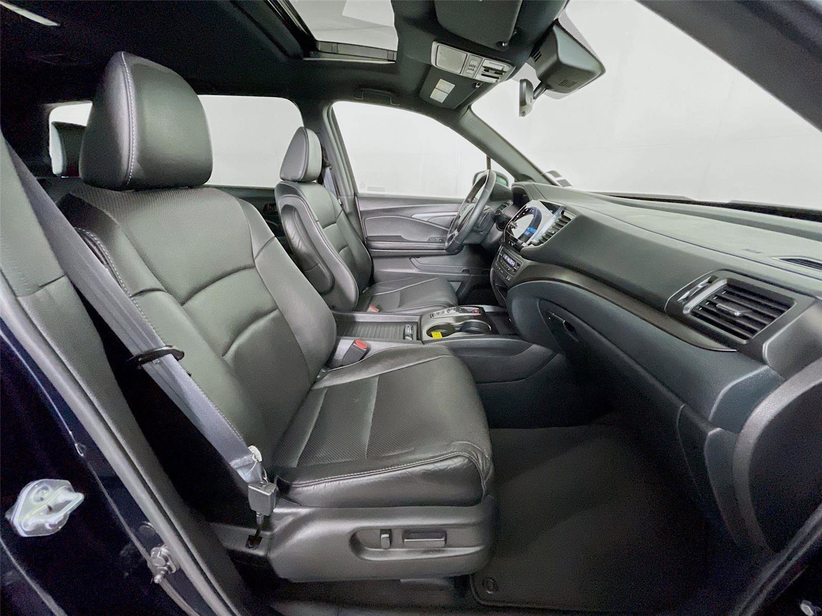 Used 2023 Honda Passport EX-L image 31