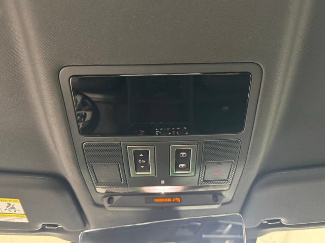 New 2024 Land Rover Defender 110 SE AWD/4WD image 24