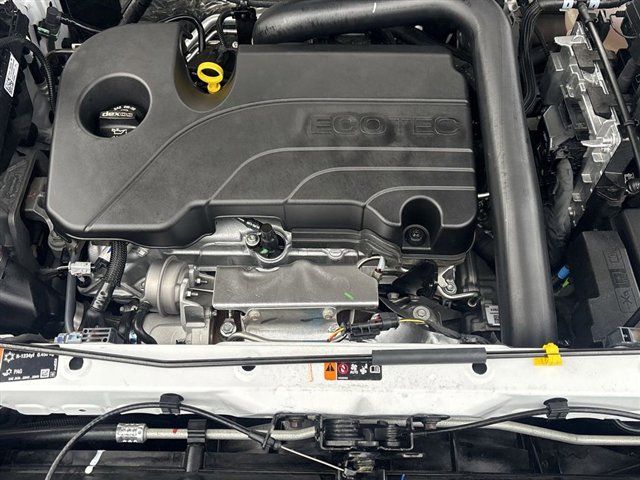 Certified 2024 GMC Terrain SLT w/ Infotainment Package II image 30