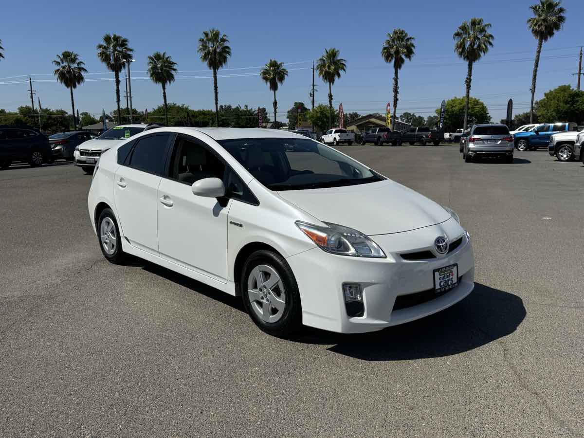 Used 2011 Toyota Prius Three FWD image 2