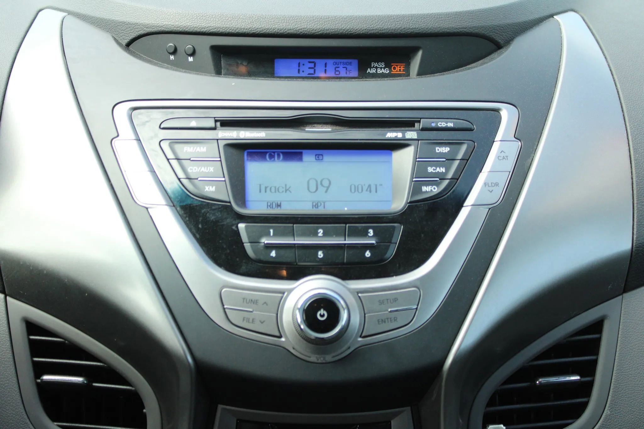 Used 2013 Hyundai Elantra GLS w/ Preferred Pkg FWD image 19