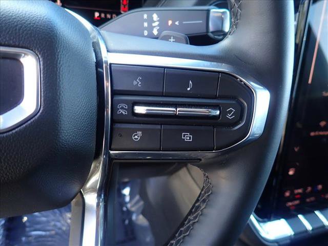 Used 2025 GMC Yukon XL Denali image 17