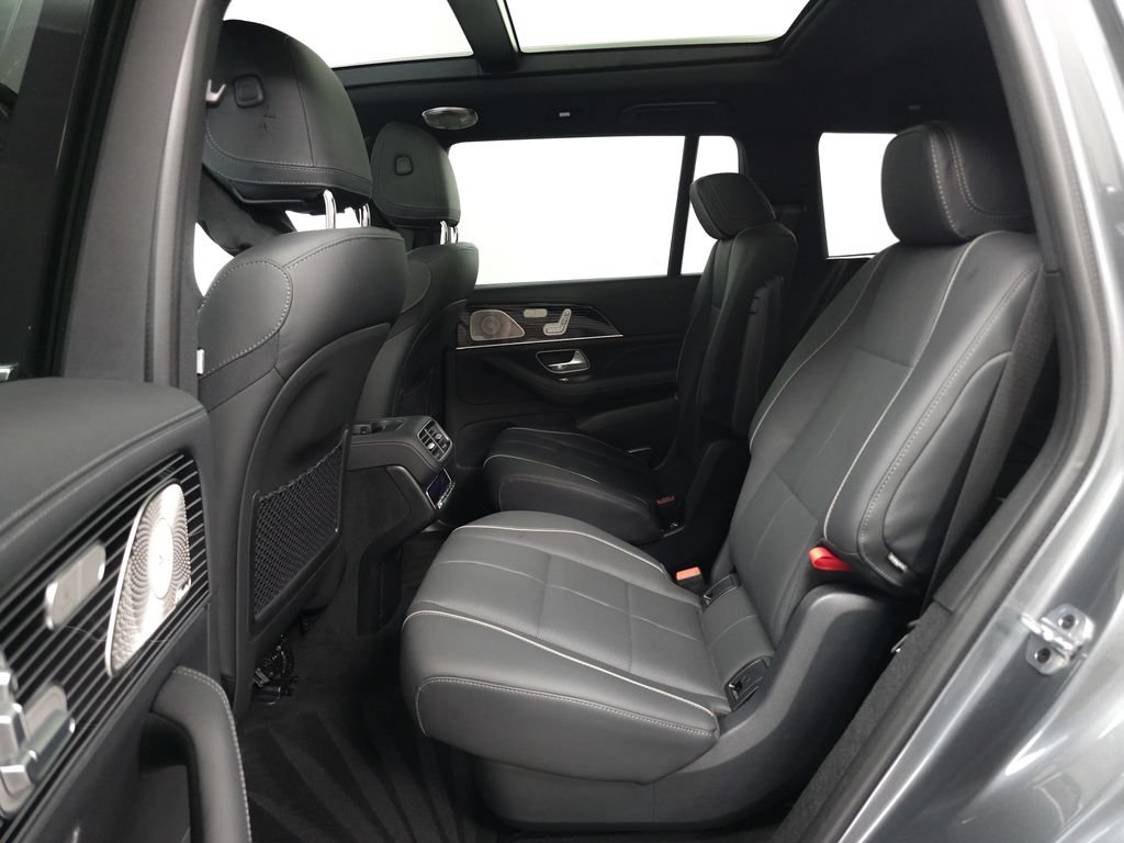 Certified 2025 Mercedes-Benz GLS 450 4MATIC image 28