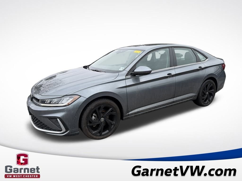 Certified 2025 Volkswagen Jetta SE w/ Black Wheel Package image 1