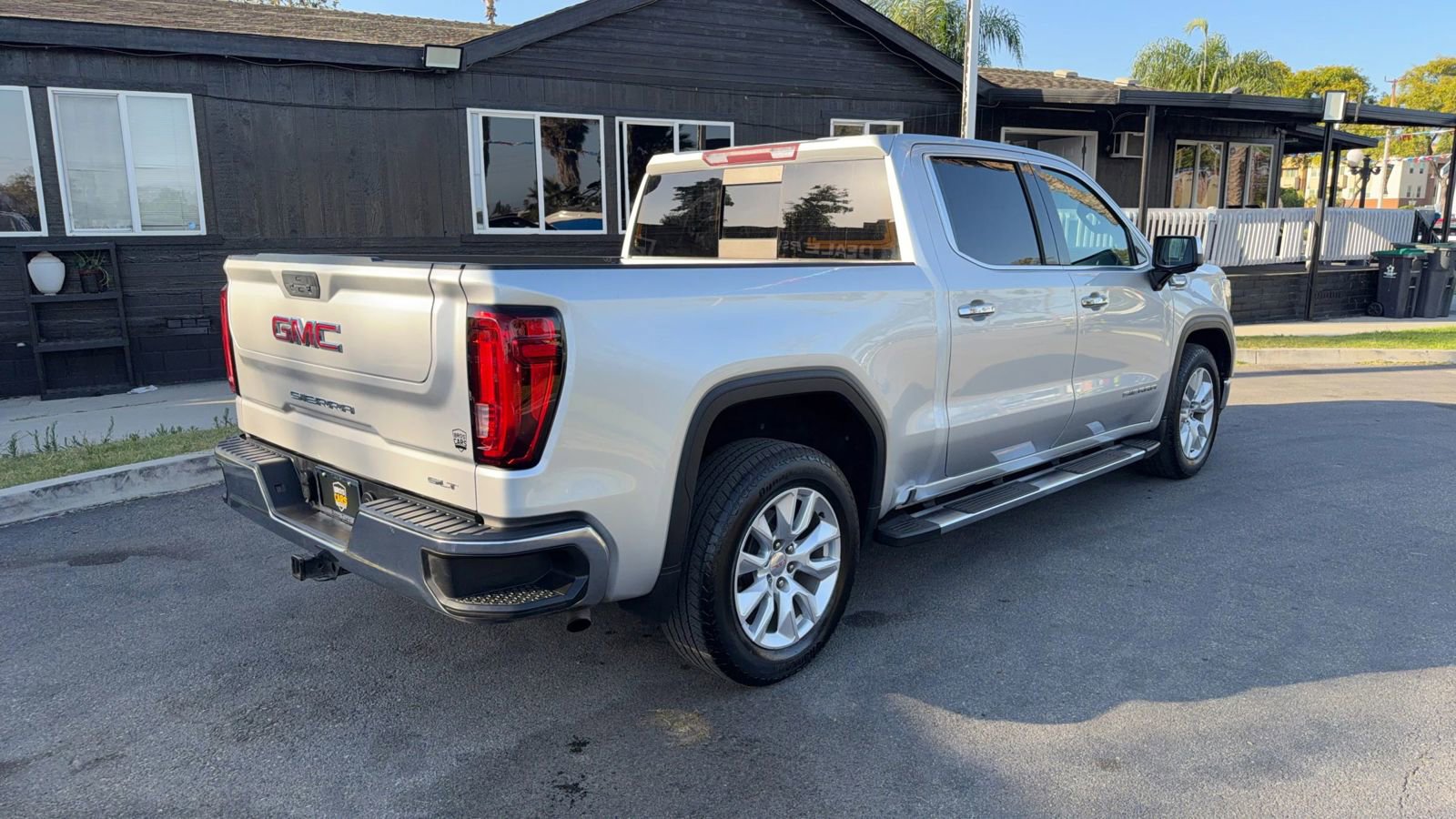 Used 2019 GMC Sierra 1500 SLT RWD image 8