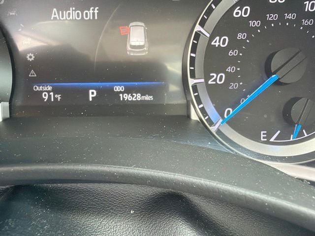 Used 2025 Toyota Highlander XLE AWD/4WD image 6