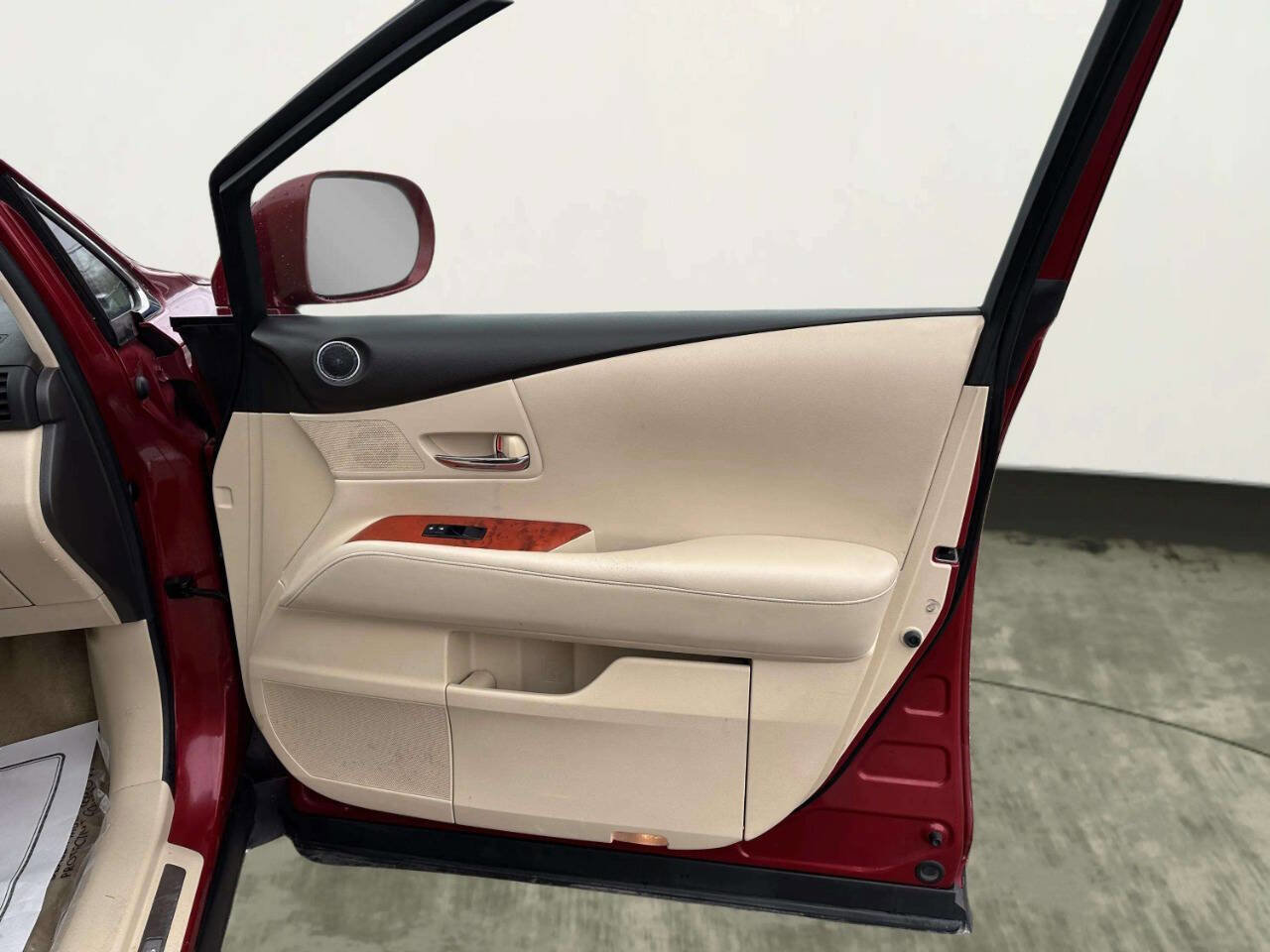 Used 2011 Lexus RX 450h Base AWD 4dr SUV w/ Luxury Pkg image 23