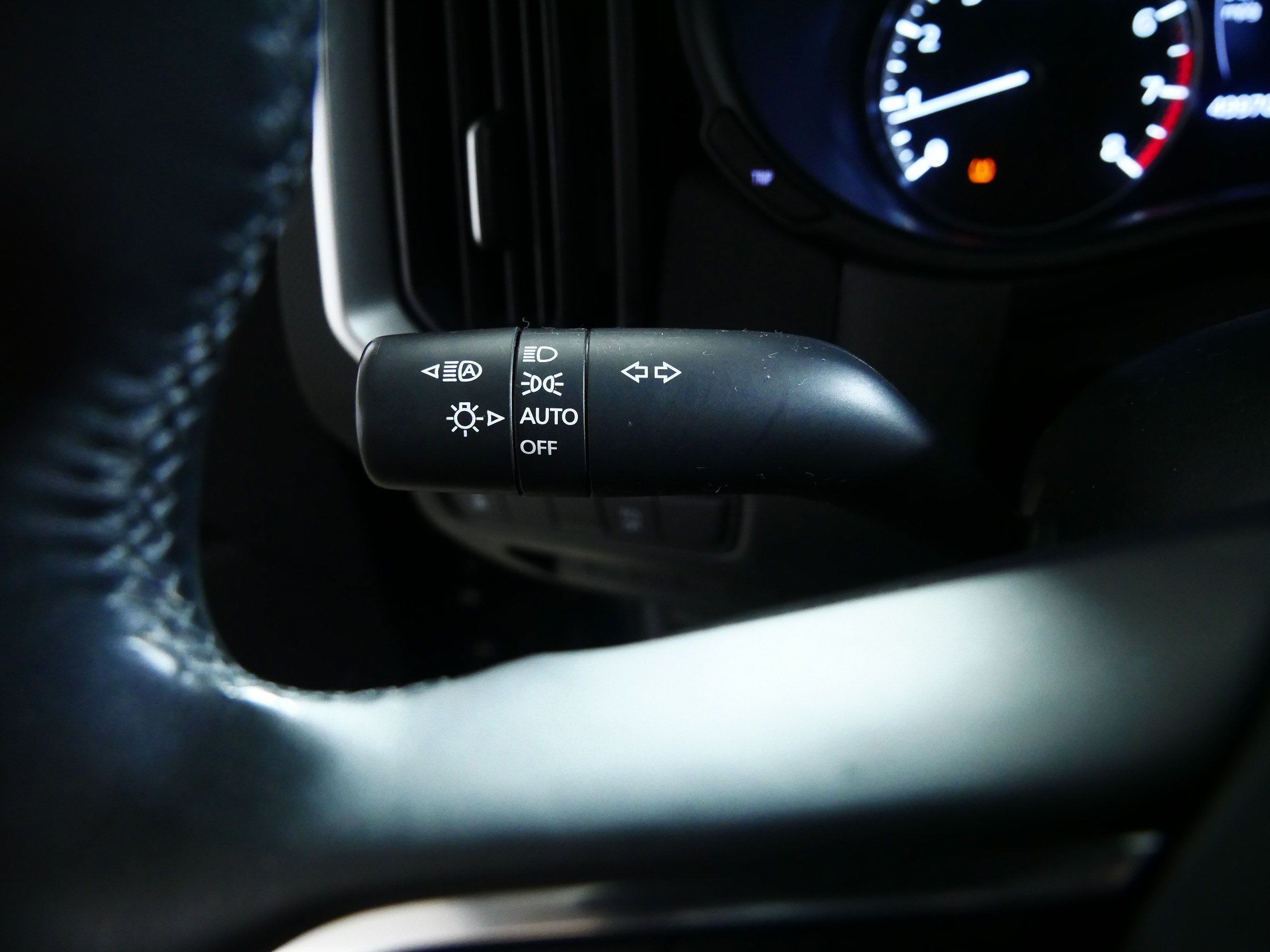Used 2025 MAZDA CX-50 AWD 2.5 S w/ Preferred Package image 32