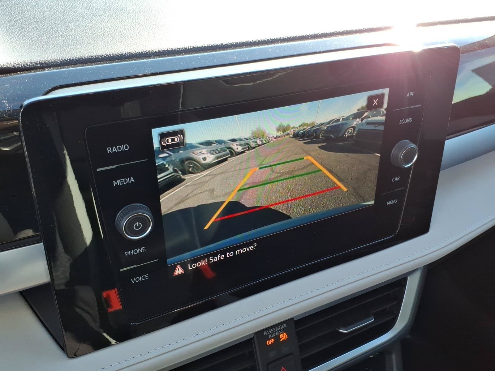 New 2026 Volkswagen Taos SE FWD image 17