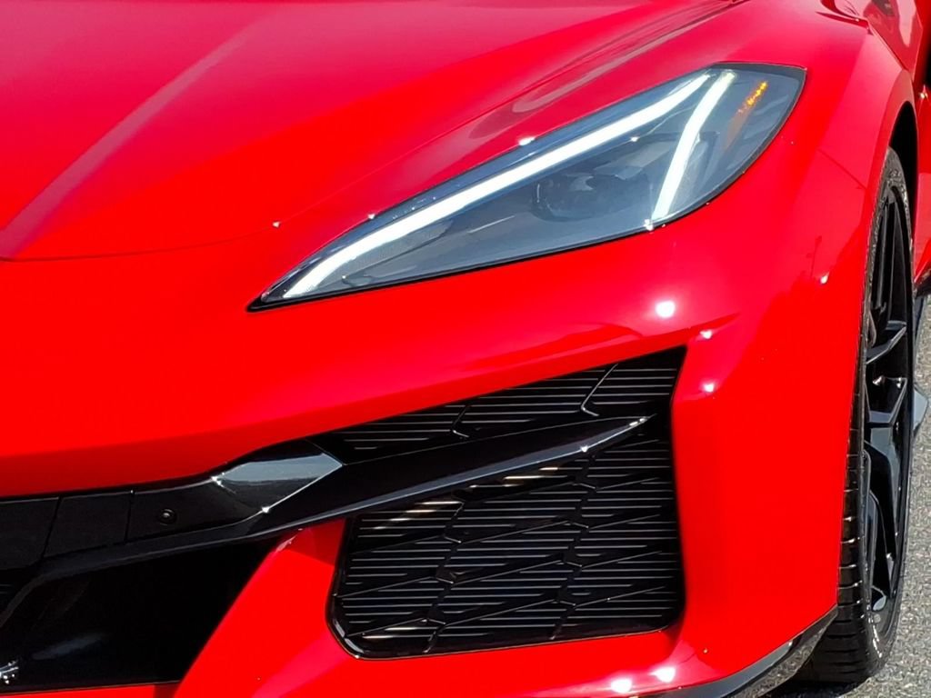 New 2027 Chevrolet Corvette Z06 RWD image 8