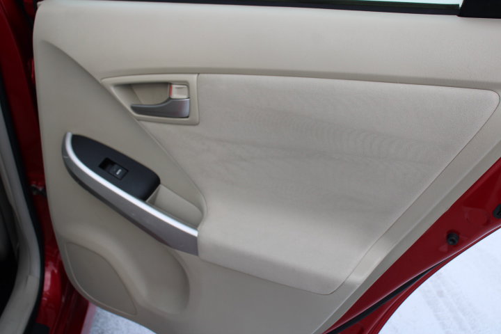 Used 2015 Toyota Prius Three image 15