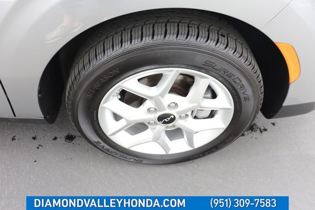 Used 2025 Kia Soul LX w/ LX Technology Package FWD image 26