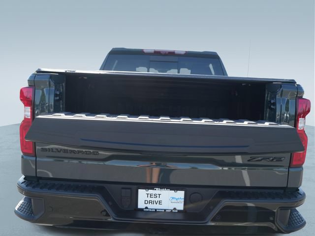 Used 2026 Chevrolet Silverado 1500 ZR2 w/ Dark Appearance Package AWD/4WD image 18