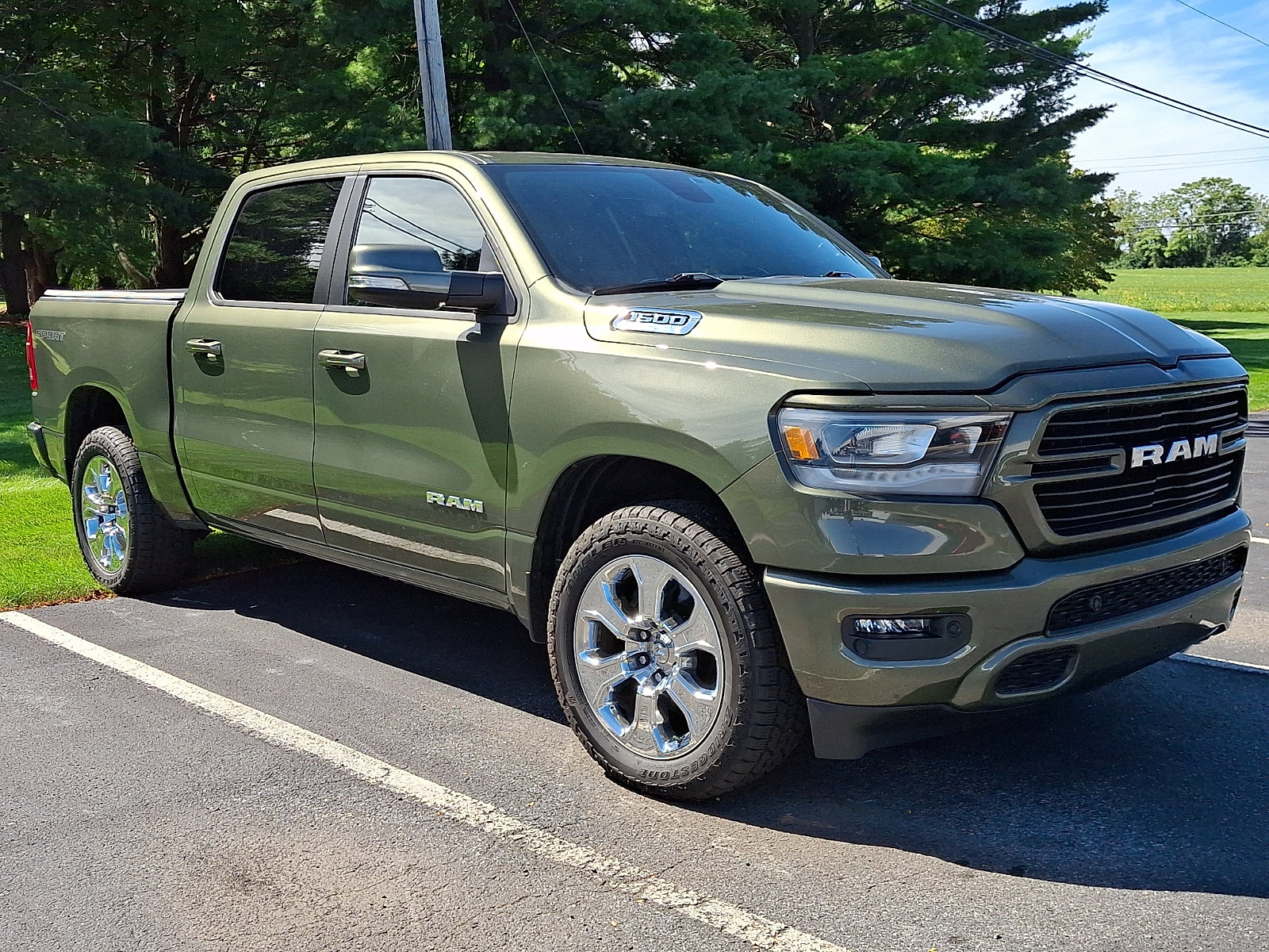 Used 2021 RAM 1500 Big Horn AWD/4WD image 3