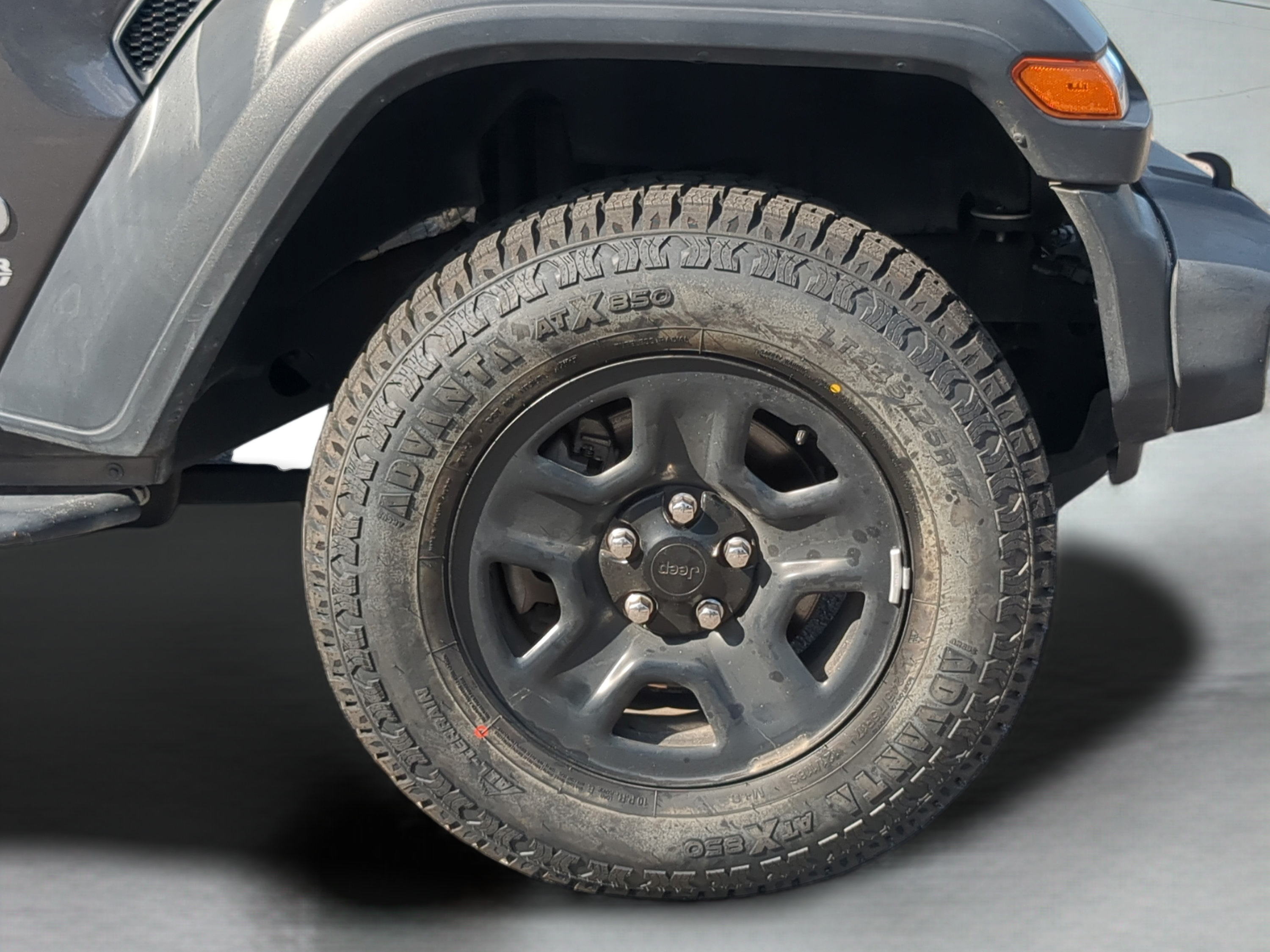 Used 2018 Jeep Wrangler Sport AWD/4WD image 10