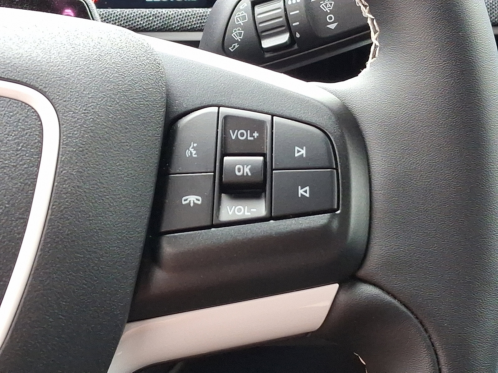 Certified 2024 Ford Mustang Mach-E GT image 23