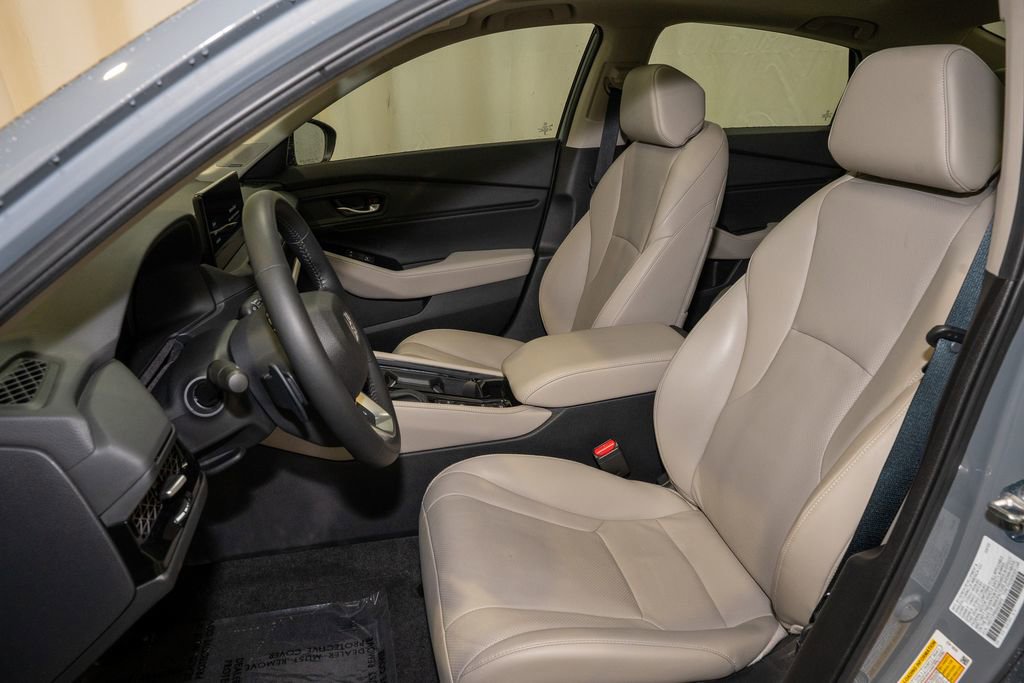 Used 2025 Honda Accord Touring image 12