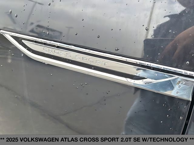 Used 2025 Volkswagen Atlas Cross Sport SE image 13
