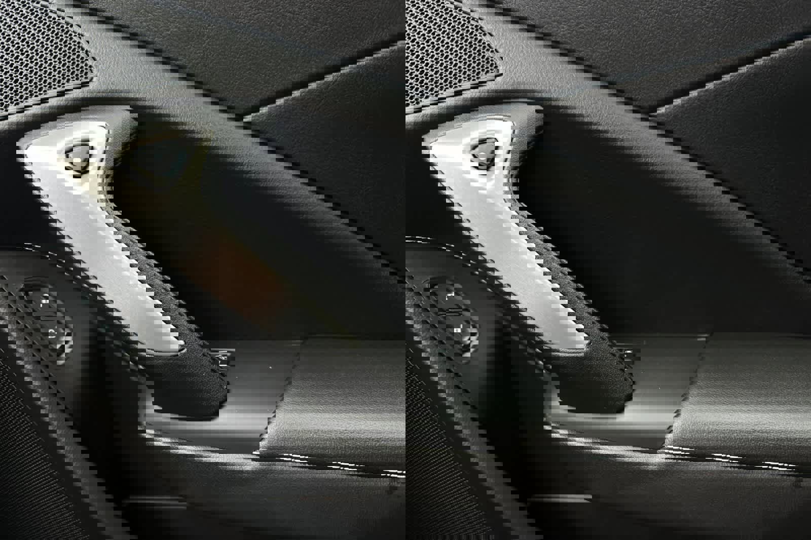 Used 2016 Chevrolet Corvette Stingray Coupe w/ 2LT Preferred Equipment Group image 18