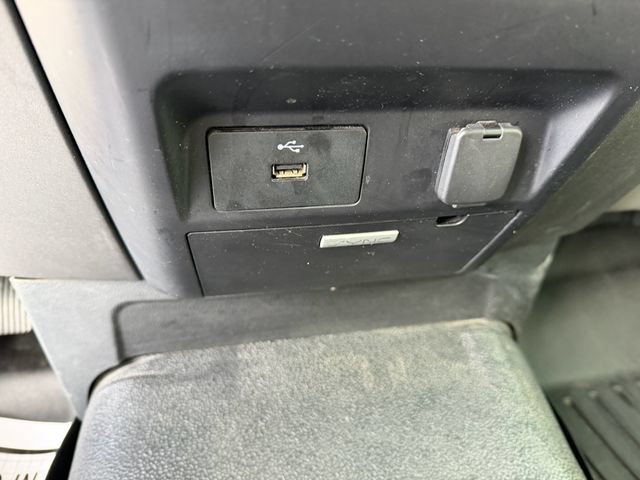 Used 2017 Ford F550 4x4 Regular Cab Super Duty image 29