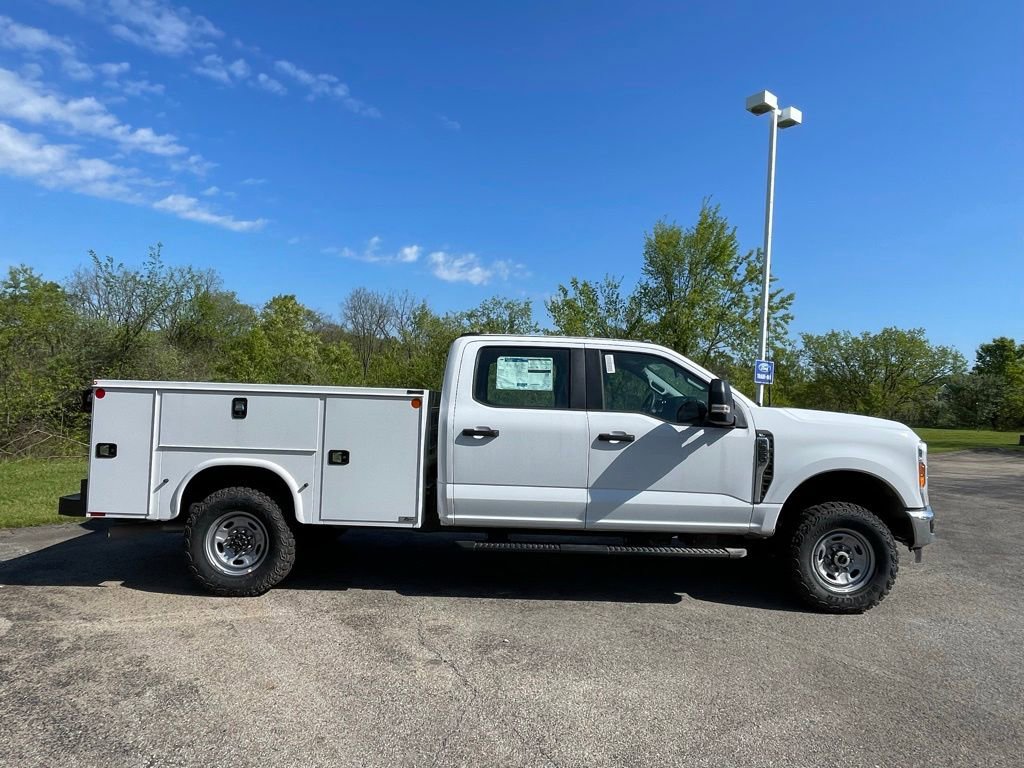 New 2026 Ford F350 XL w/ XL Off-Road Package AWD/4WD image 2