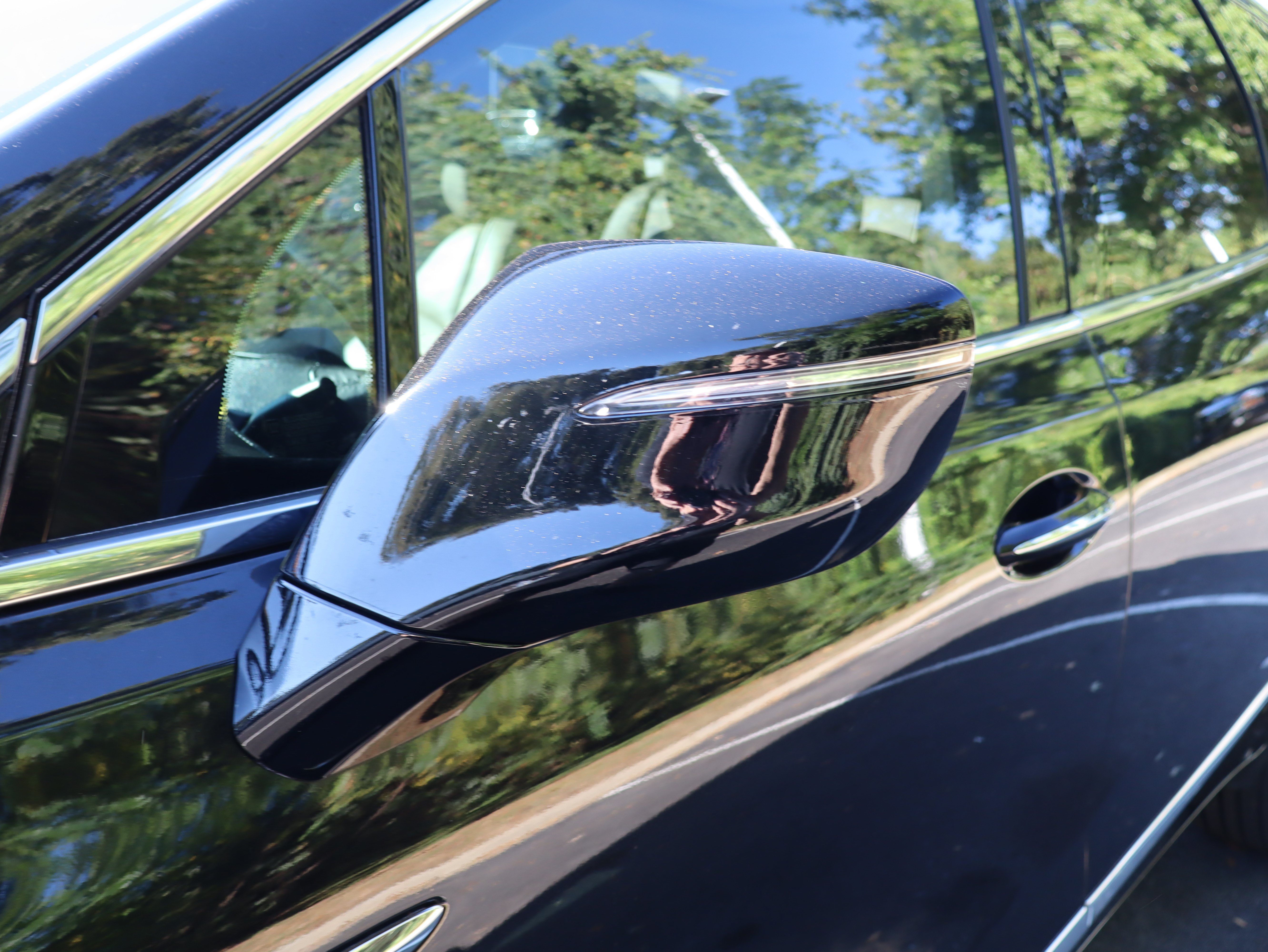 Used 2019 Buick Enclave Essence FWD image 16